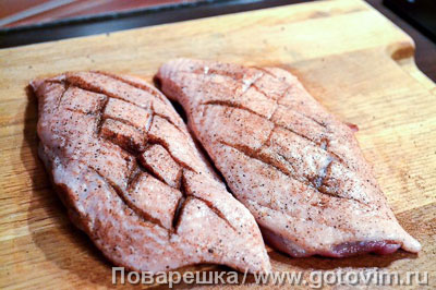 Утиная грудка с вишневым соусом