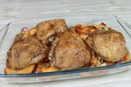Курятина с персиками в духовке Курятина с персиками в духовке