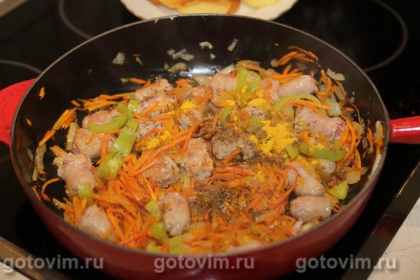 Плов с колбасками, картофелем и фасолью Плов с колбасками, картофелем и фасолью
