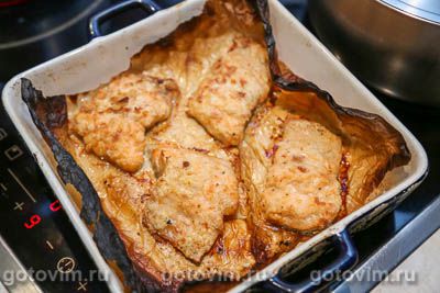 Лосось с лимонным маслом в духовке 