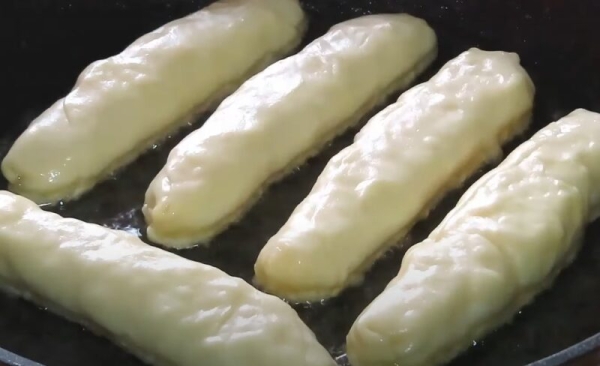 Вкусные пирожки без яиц и молочных продуктов. Простой рецепт Вкусные пирожки без яиц и молочных продуктов. Простой рецепт