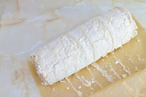 Меренговый рулет с вишней Меренговый рулет с вишней