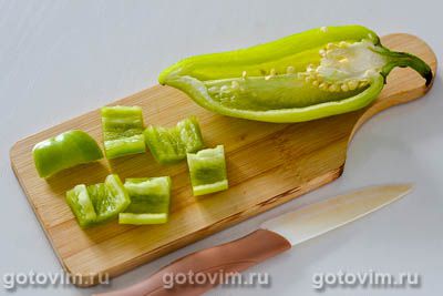 Жаркое из индейки с тыквой и картофелем (в горшочках) Жаркое из индейки с тыквой и картофелем (в горшочках)