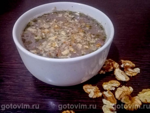Постный фасолевый суп с рисом и грецкими орехами Постный фасолевый суп с рисом и грецкими орехами