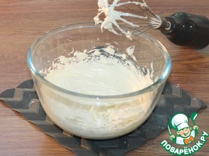 Ванильный кекс с малиновой пропиткой