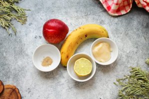 Салат с бананом и нектарином Салат с бананом и нектарином