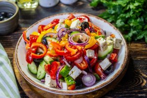 Салат с брынзой и помидорами Салат с брынзой и помидорами