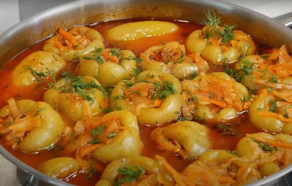 Фаршированные перцы, как у бабушки: невероятно сочные и ароматные. Ресторанное блюдо без лишних усилий Фаршированные перцы, как у бабушки: невероятно сочные и ароматные. Ресторанное блюдо без лишних усилий