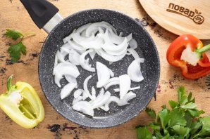 Жареные баклажаны с перцем Жареные баклажаны с перцем