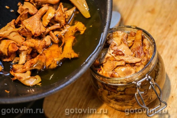 Лисички в топленом масле (конфи на зиму) Лисички в топленом масле (конфи на зиму)