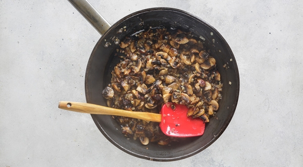 Селедка под «лисьей шубой» , пошаговый рецепт с фото на 436 ккал Селедка под «лисьей шубой» , пошаговый рецепт с фото на 436 ккал