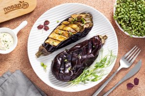 Баклажаны в аэрогриле целиком