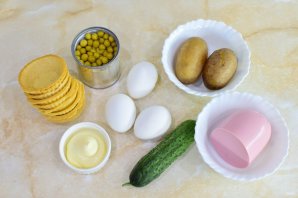 Тарталетки с салатом "Оливье" Тарталетки с салатом "Оливье"