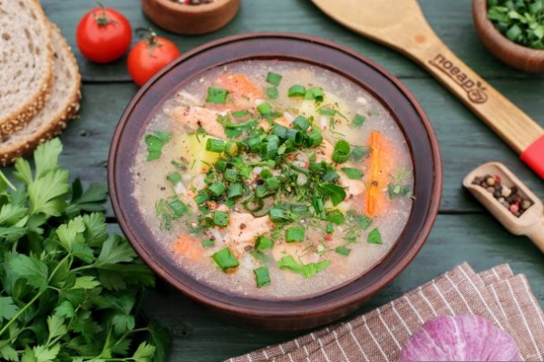 Уха на костре из лосося Уха на костре из лосося