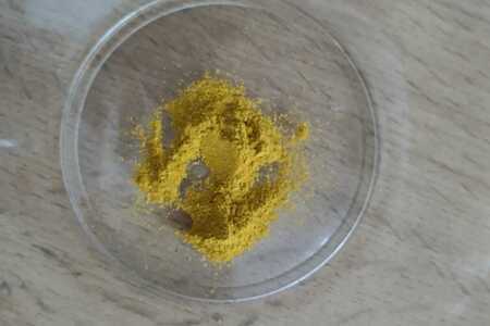 Лепешки с шафрановой курицей и мятным йогуртом Лепешки с шафрановой курицей и мятным йогуртом