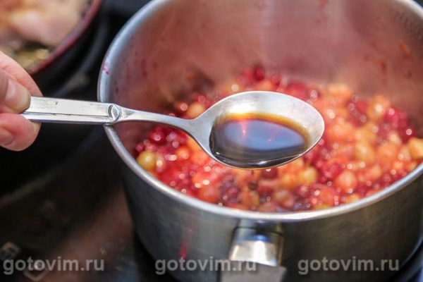 Соус к мясу из клюквы с виноградом Соус к мясу из клюквы с виноградом