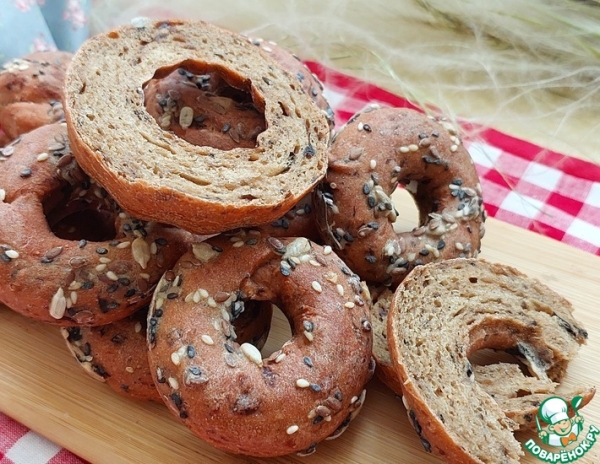 Свекольные бублики с семечками