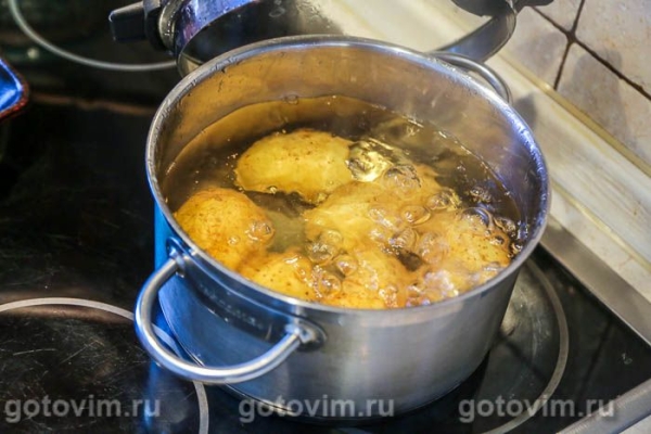 Мятый картофель с жареным луком и сыром Мятый картофель с жареным луком и сыром