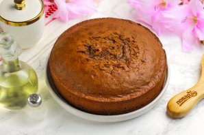 Простой шоколадный пирог из кислого молока Простой шоколадный пирог из кислого молока