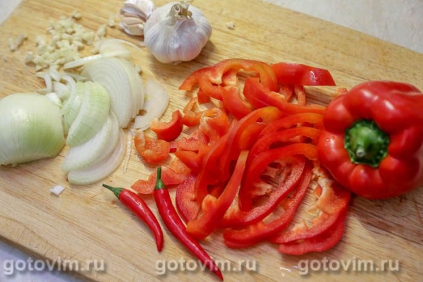 Томатный суп энчилада из фарша с фасолью