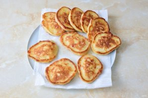 Оладьи с сыром и колбасой Оладьи с сыром и колбасой