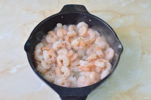 Очищенные креветки "Фламбе" Очищенные креветки "Фламбе"