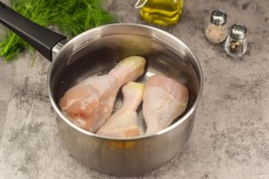 Суп "Затируха" с курицей на яйцах Суп "Затируха" с курицей на яйцах