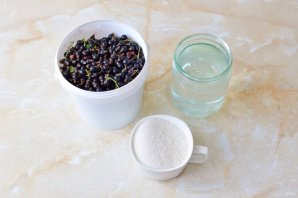 Компот из черной смородины на зиму на 3 литровую банку Компот из черной смородины на зиму на 3 литровую банку