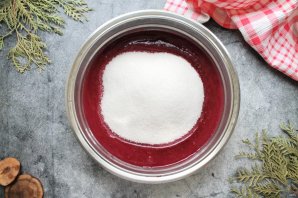 Джем из крыжовника с соком черной смородины Джем из крыжовника с соком черной смородины