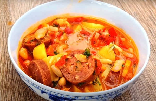 Соседка дала рецепт чудесного супа. Готовлю 3 раза в неделю и не хватает