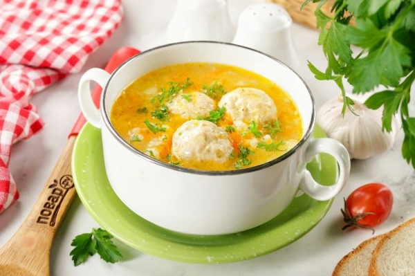 Суп с фрикадельками