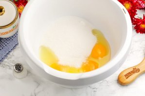 Сметанный пирог с ягодами