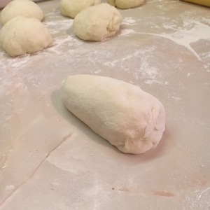 Пирог с яблоками и изюмом Пирог с яблоками и изюмом