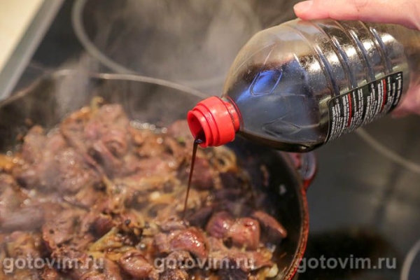 Утиные желудки, жаренные в соевом соусе Утиные желудки, жаренные в соевом соусе