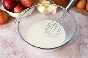 Пирожки с яблоками в духовке
