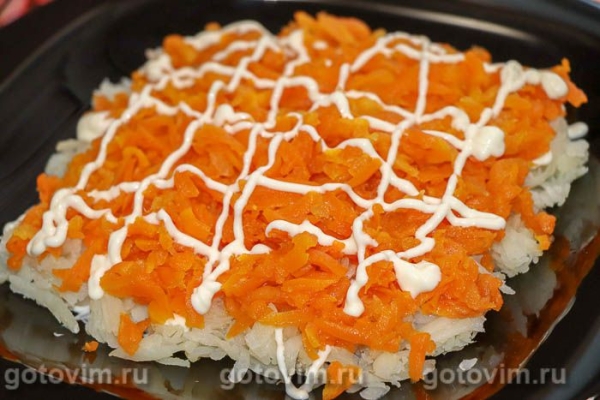 Салат «Сугробы» с курицей, яйцом и сыром Салат «Сугробы» с курицей, яйцом и сыром