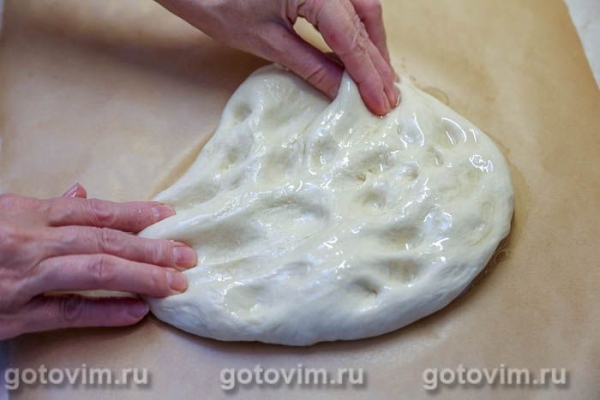 Фокачча с печеным чесноком и розмарином Фокачча с печеным чесноком и розмарином