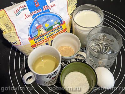 Несладкие булочки с адыгейским сыром и зеленью Несладкие булочки с адыгейским сыром и зеленью