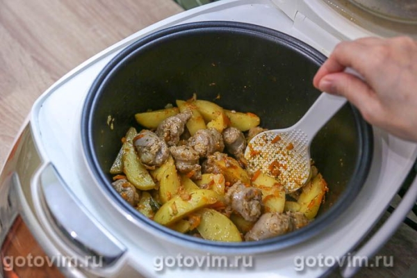 Селянка с квашеной капустой, картофелем и колбасками в мультиварке Селянка с квашеной капустой, картофелем и колбасками в мультиварке
