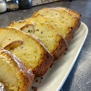 Кекс с яблоками