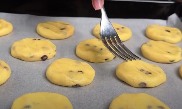 Вкусное печенье к чаю: 25 минут и готово. Готовить проще простого Вкусное печенье к чаю: 25 минут и готово. Готовить проще простого