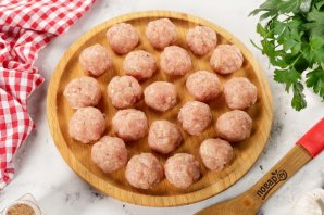 Суп с фрикадельками