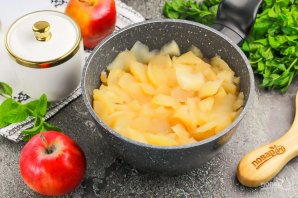 Пюре из яблок