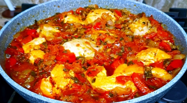 Курица в волшебном соусе из овощей. Рецепт объедение