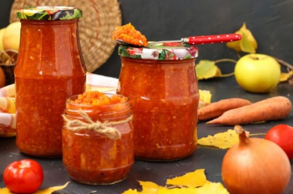 Томатный кетчуп с болгарским перцем и яблоками Томатный кетчуп с болгарским перцем и яблоками