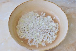 Макароны с помидорами и луком Макароны с помидорами и луком