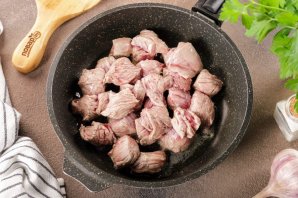 Гуляш с гречкой Гуляш с гречкой