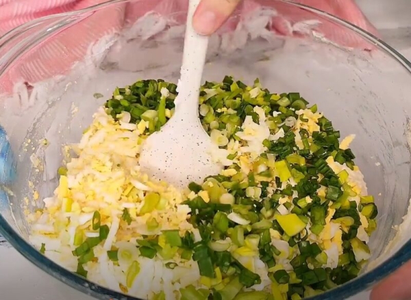 Минутная вкуснятина на завтрак. Ленивые пирожки «Пятиминутки» Минутная вкуснятина на завтрак. Ленивые пирожки «Пятиминутки»