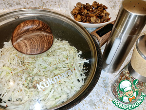 Тыквенные блинчики фаршированные капустой и грибами