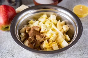 Блинчики с яблоками Блинчики с яблоками